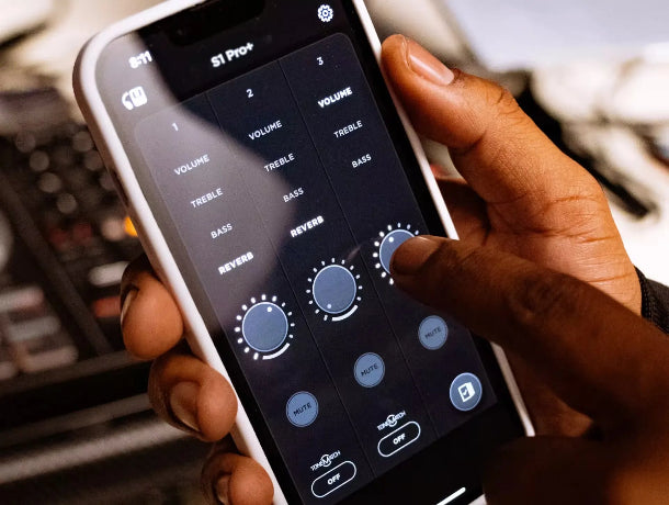 Controla este parlante Bluetooth profesional desde la app Bose Music, accede a toda la biblioteca de preajustes ToneMatch y gestiona fácilmente tus conexiones Bluetooth
